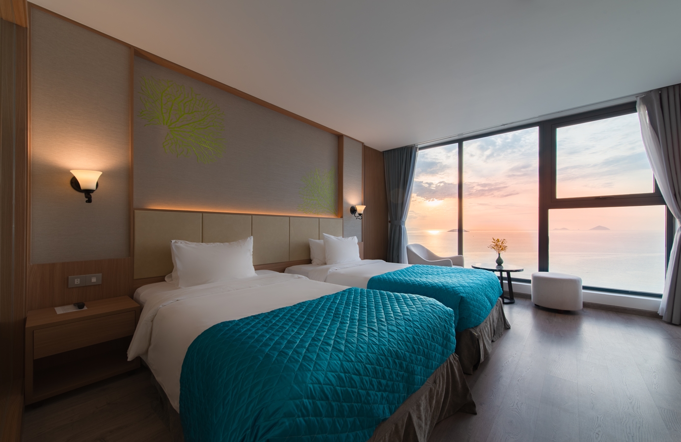 Deluxe Twin Room with Sea View